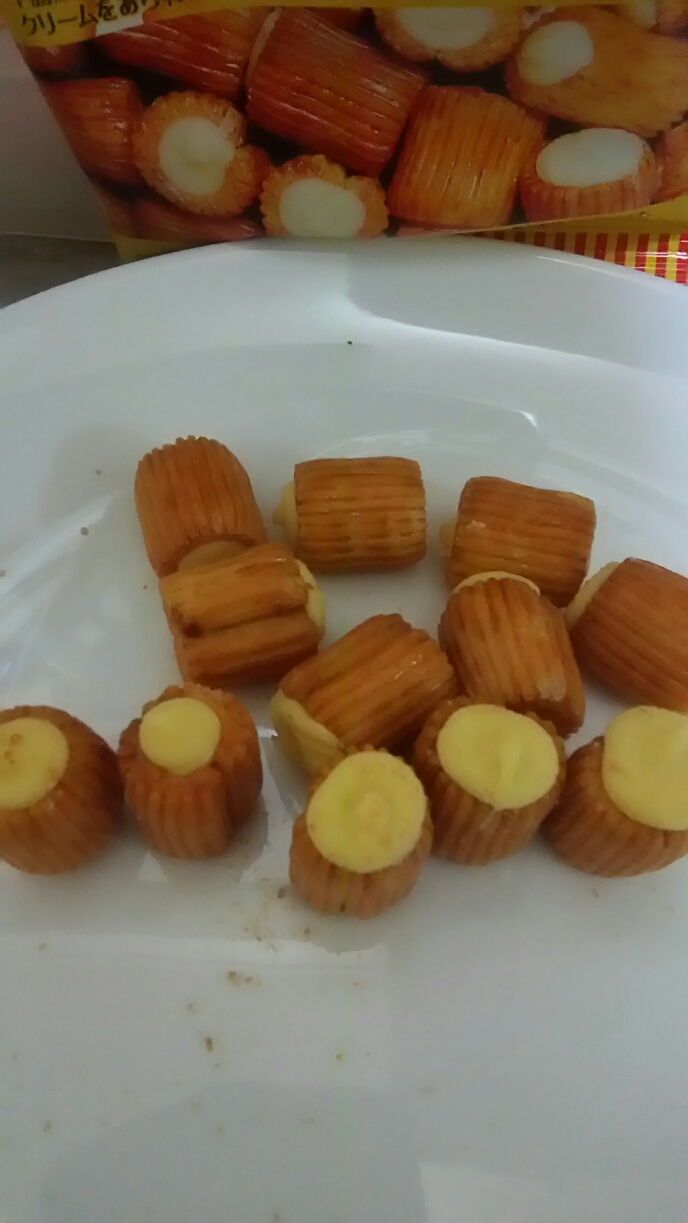 北海道十勝産のカマンベール使用のあられのお菓子の中身の写メ